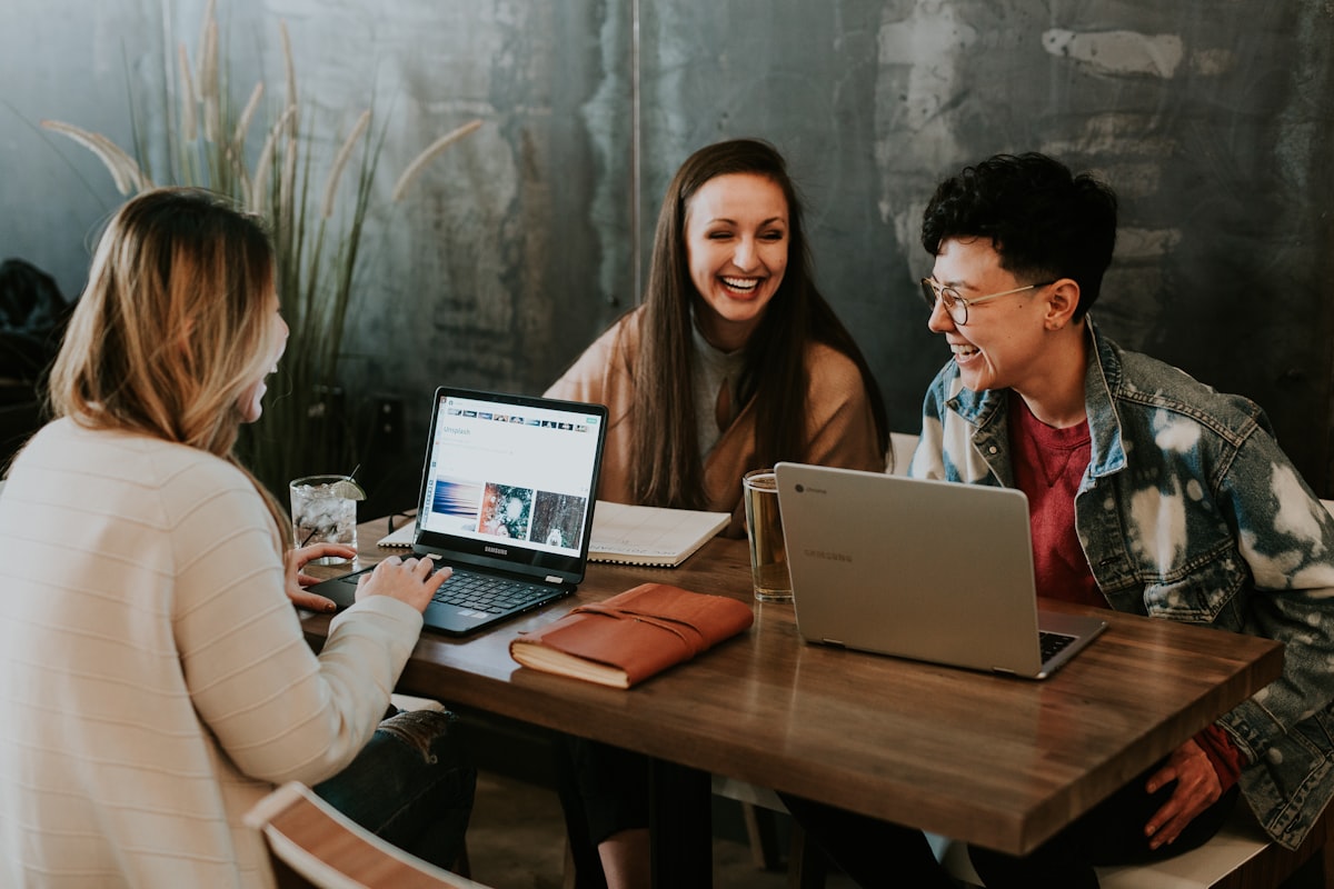 How to Choose a PLC Training Provider in the UAE: A 9-Point Checklist